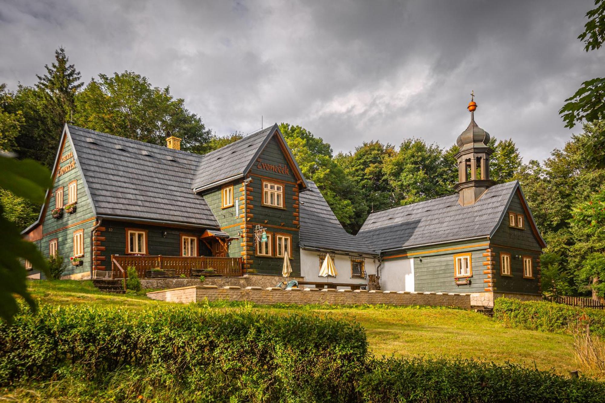 Chata Zvonecek Jiřetín pod Jedlovou Esterno foto